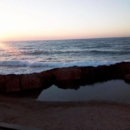 Готель Ocean Waves Chania  Екстер'єр фото